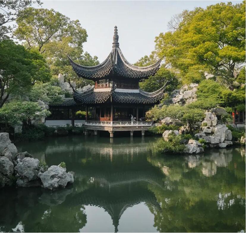 雅安雨城搁浅房地产有限公司